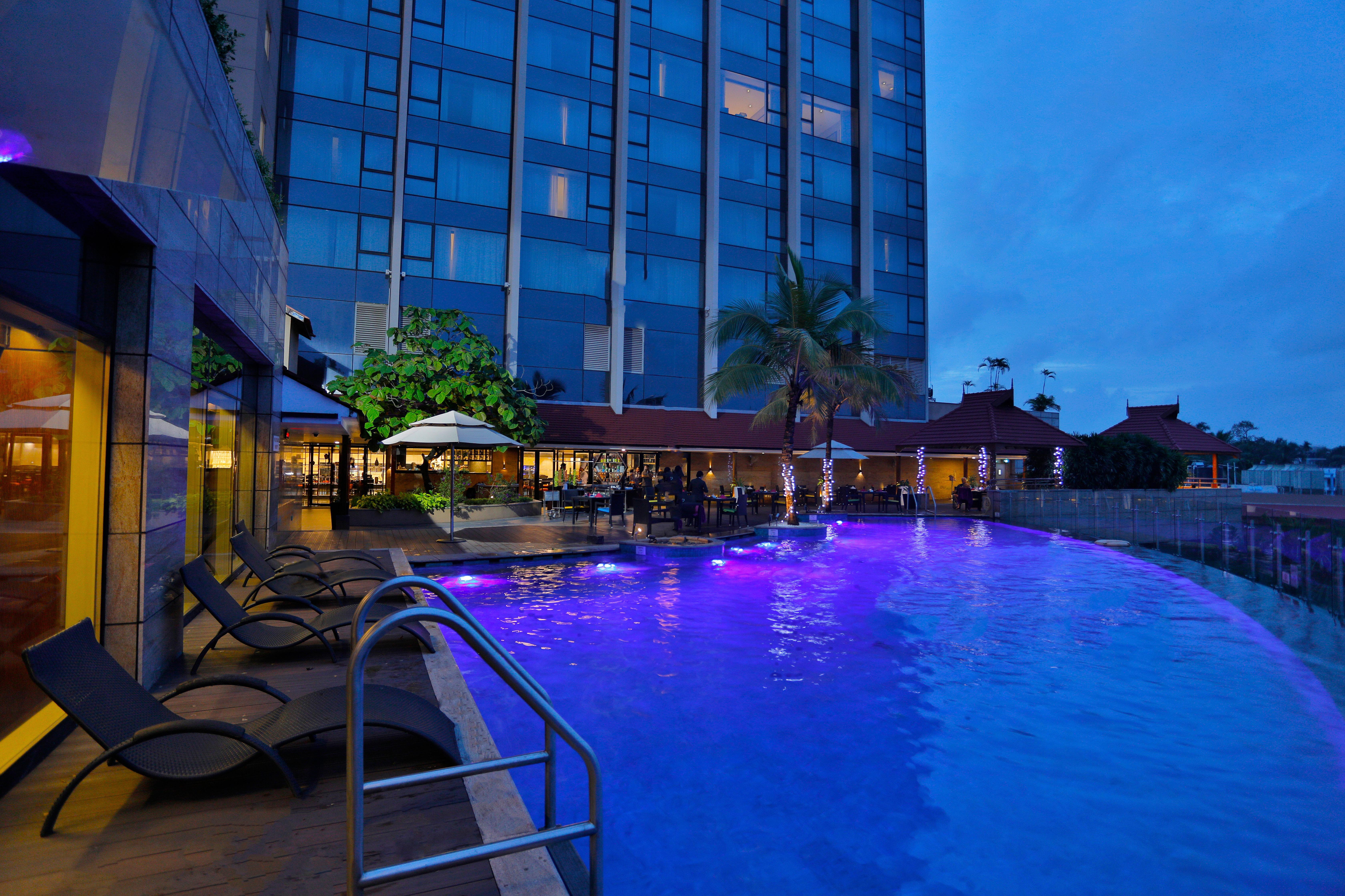 Crowne Plaza By Ihg होटल