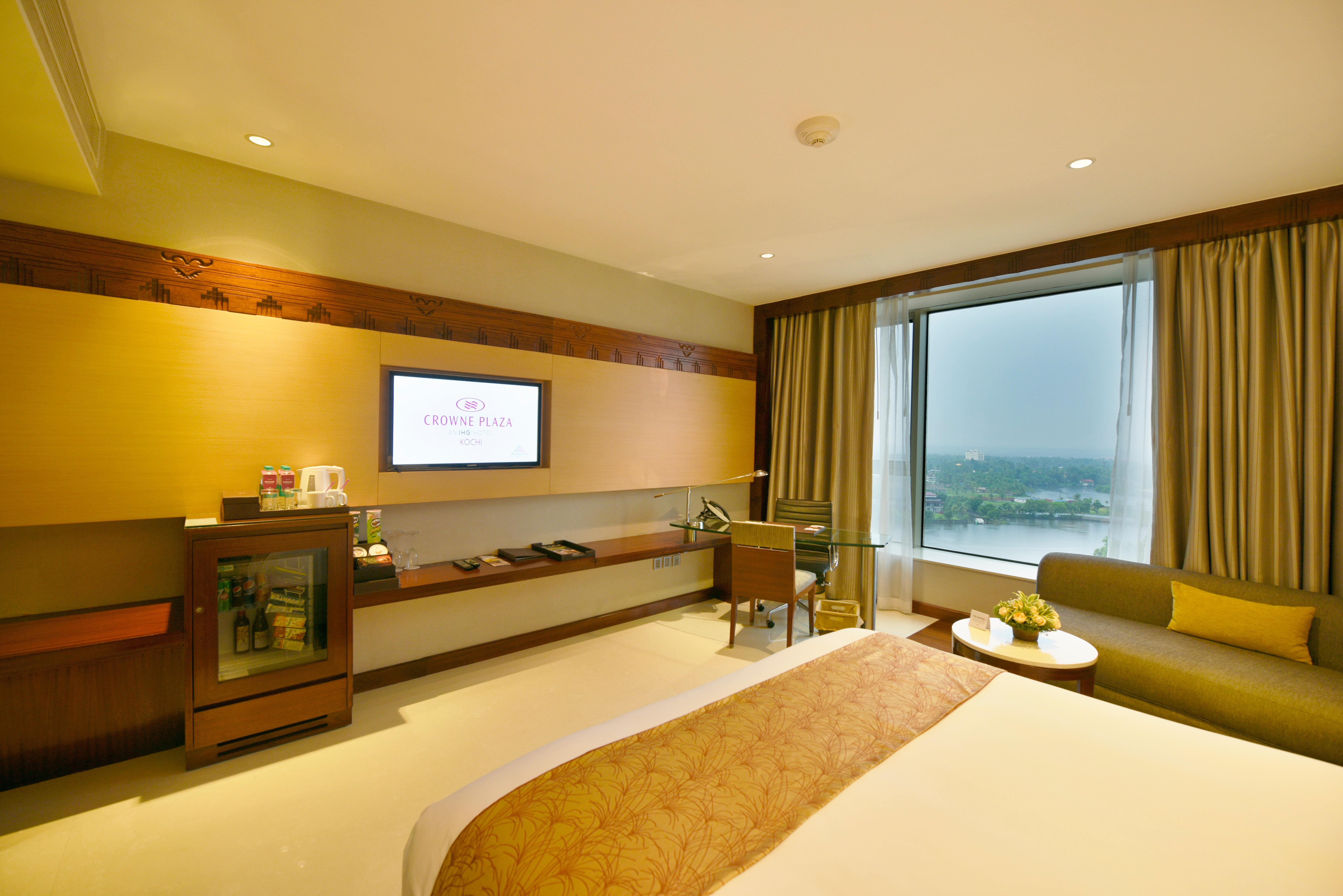 होटल Crowne Plaza By Ihg