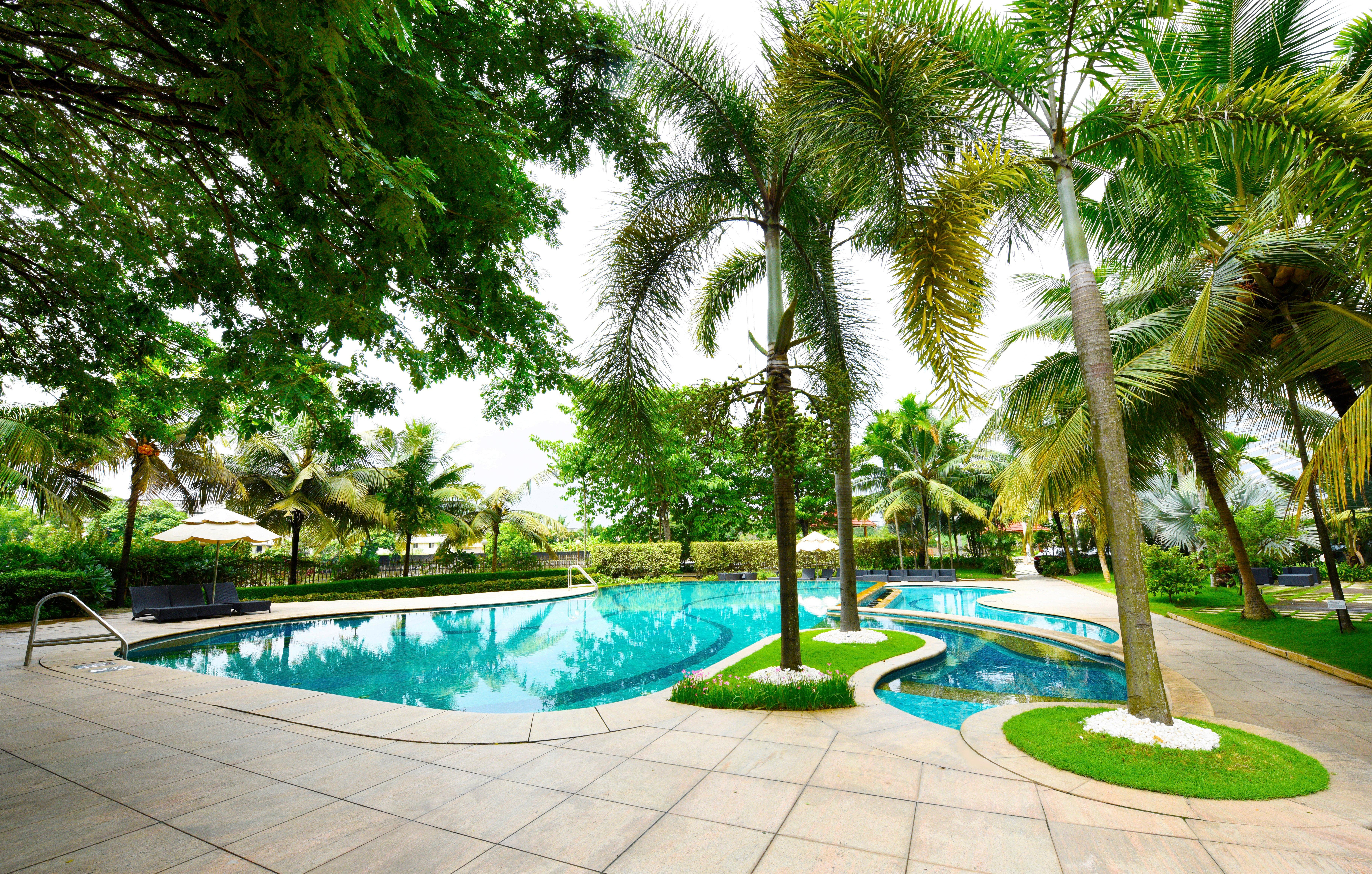 होटल Crowne Plaza By Ihg 5*