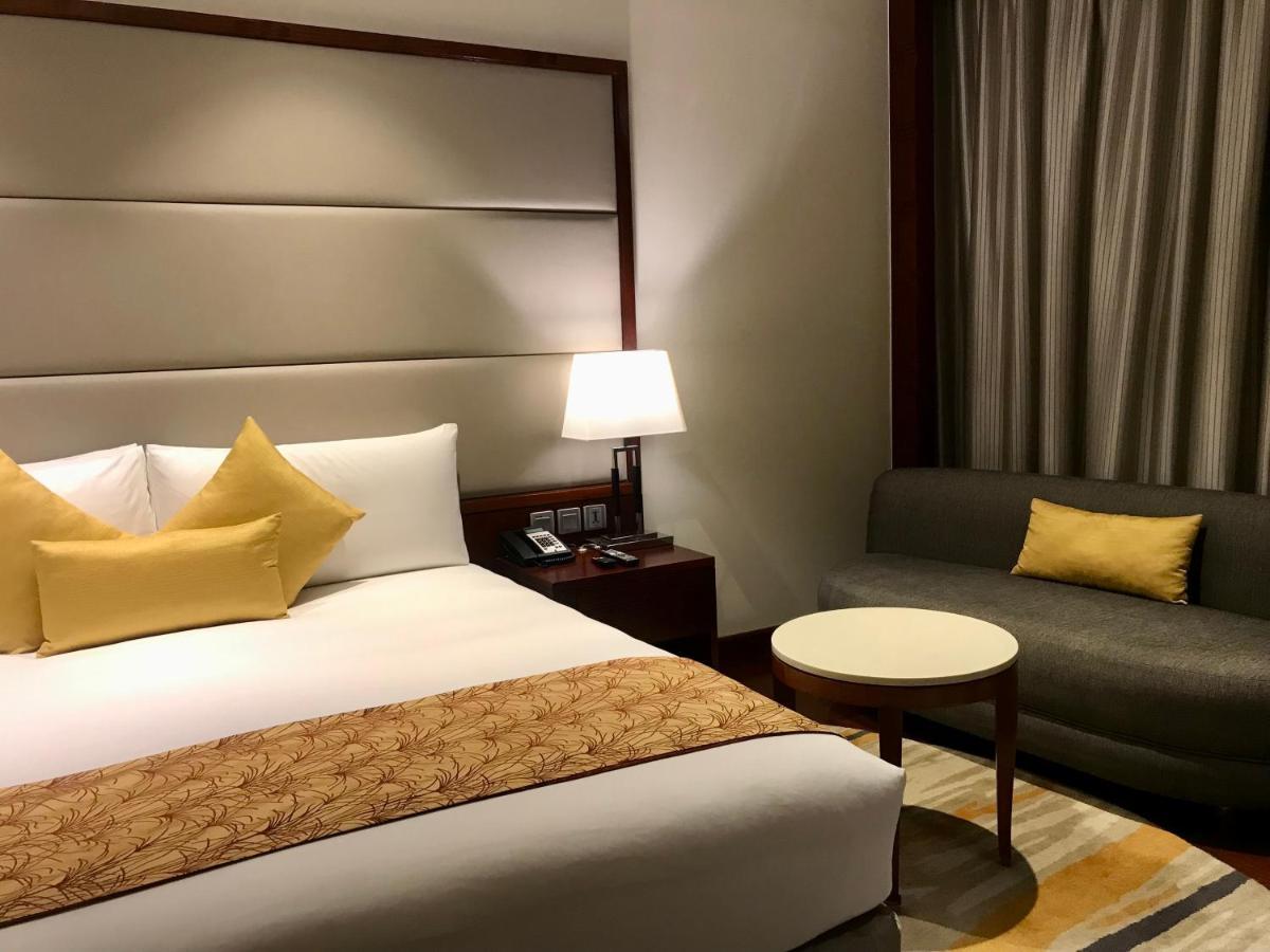 होटल Crowne Plaza By Ihg