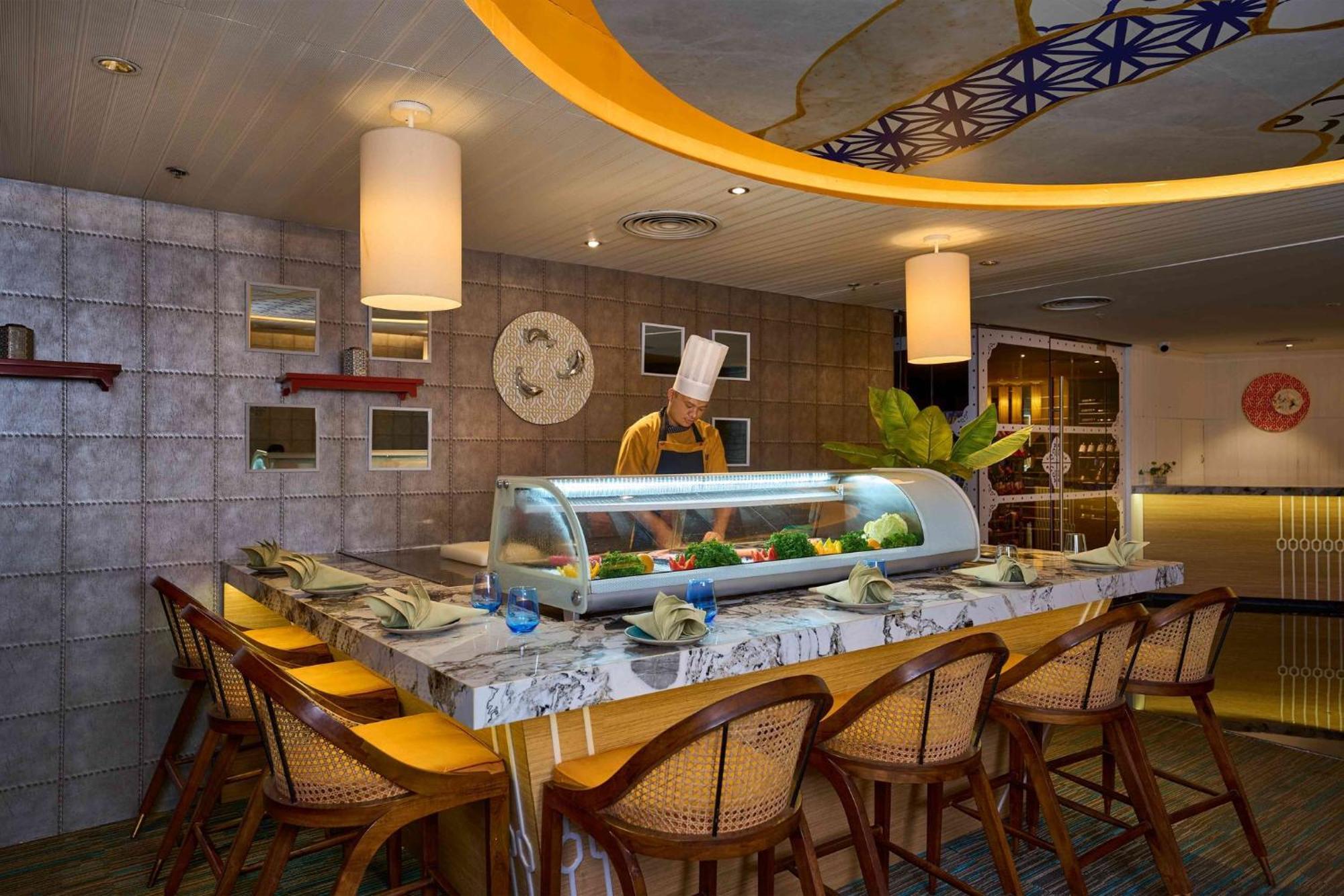 होटल Crowne Plaza By Ihg Kochi