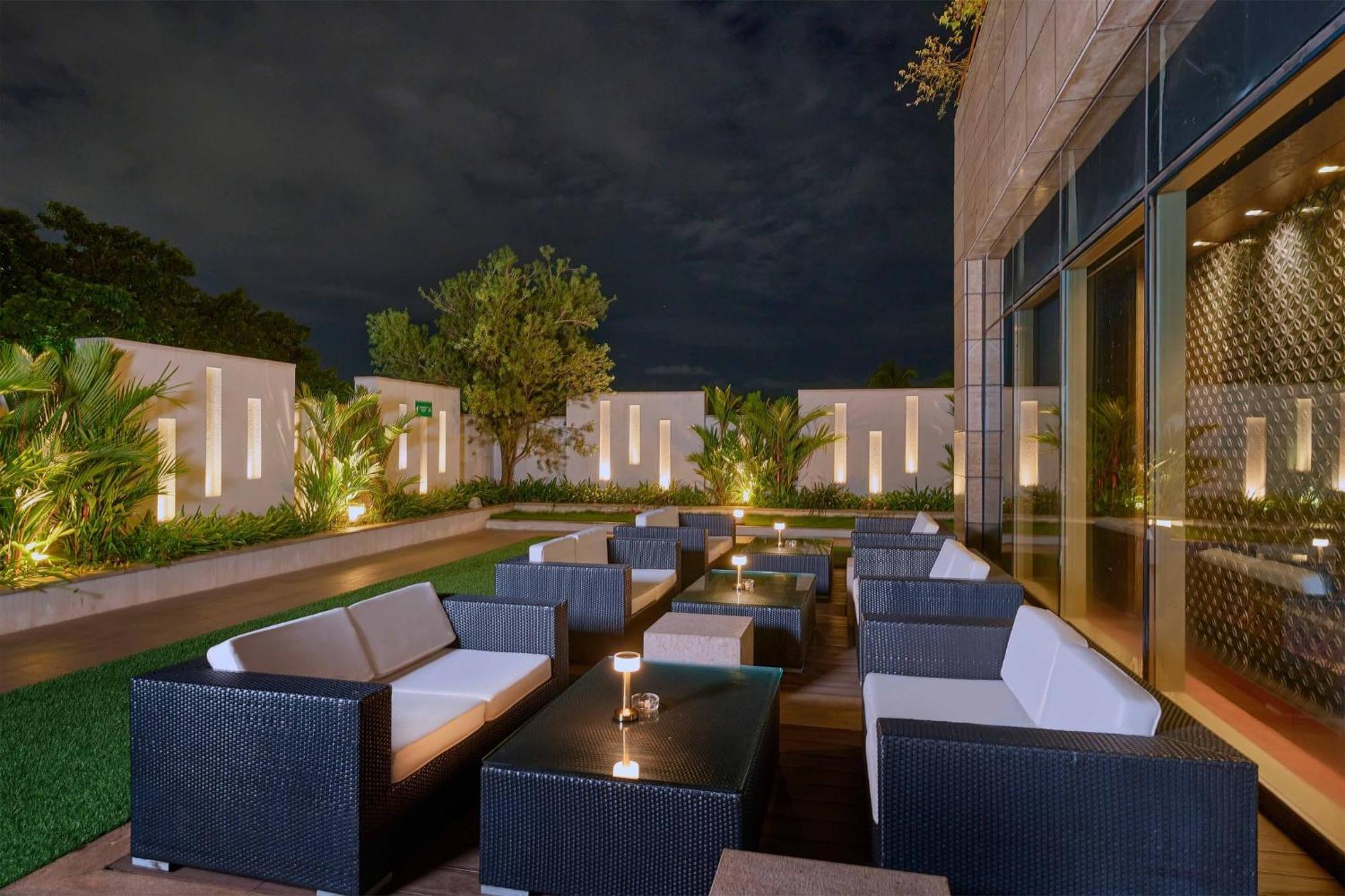 Crowne Plaza By Ihg होटल 5*